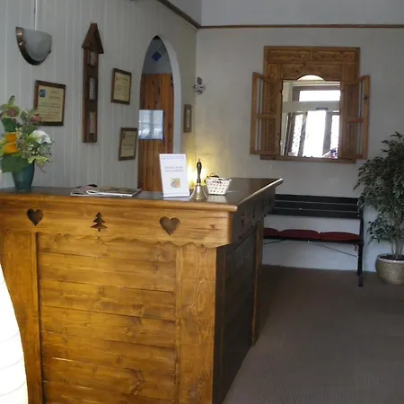 Szálloda Du Mont Blanc Sallanches